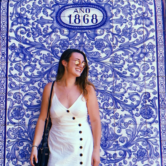 Meet your Posher, Tiffany - Picture 1 of 1